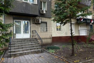 пр. Металлургов (г. Кривой Рог, Дзержинский район) - Продається торгівельний майданчик, 29000 $ - АФНУ