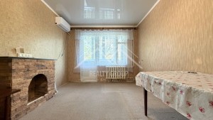 мкрн. Гірницький, 18 (г. Кривой Рог, Саксаганский район) - Продається квартира, 12800 $ - АФНУ